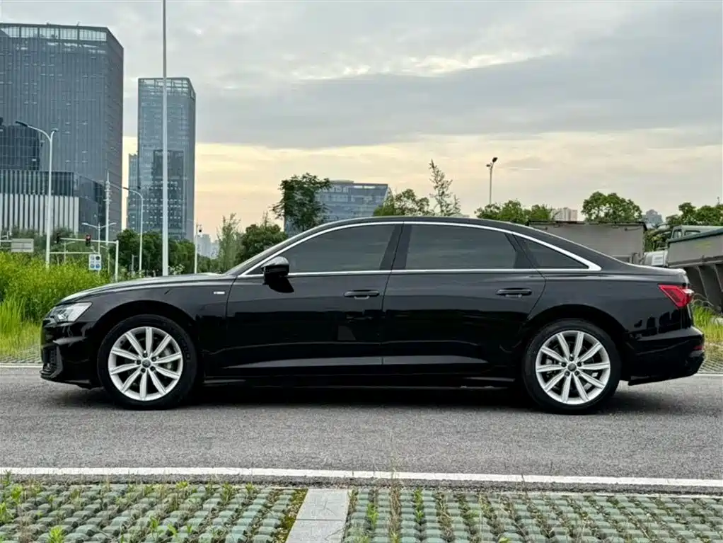 Audi A6L 2020 45 TFSI Premium Dynamic фото 3