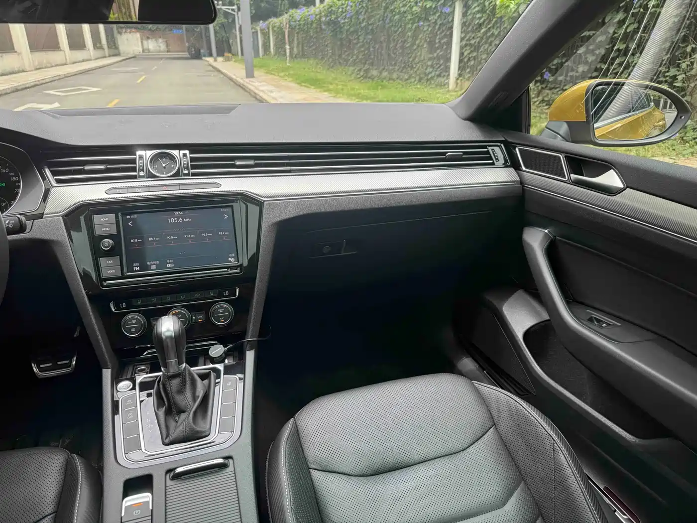 Volkswagen FAW-Volkswagen CC 2019 330TSI Charm Edition China VI фото 6