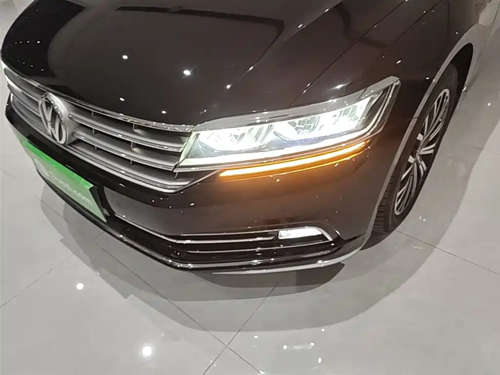 Volkswagen Phideon 2019 380TSI 2WD Business Edition China V фото 24