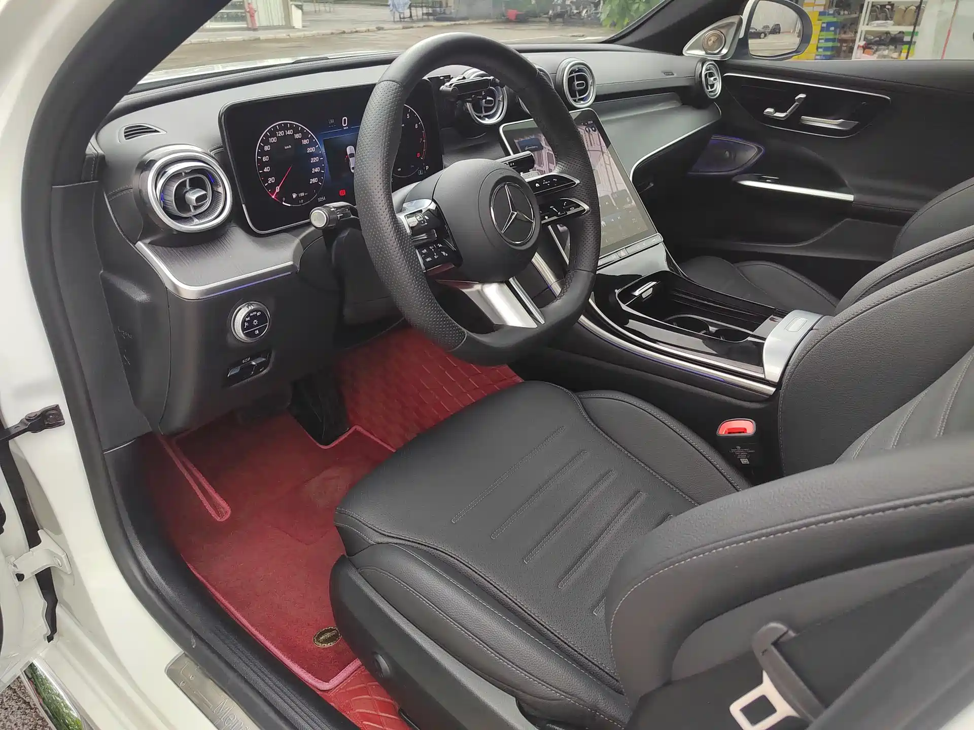 Фото 18 - Mercedes-Benz C-Class
