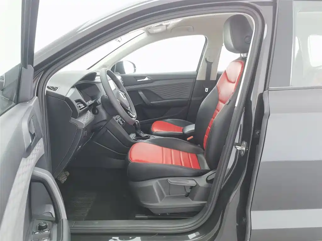 Volkswagen Tharu 2021 Model 280TSI 2WD Trend Edition фото 10