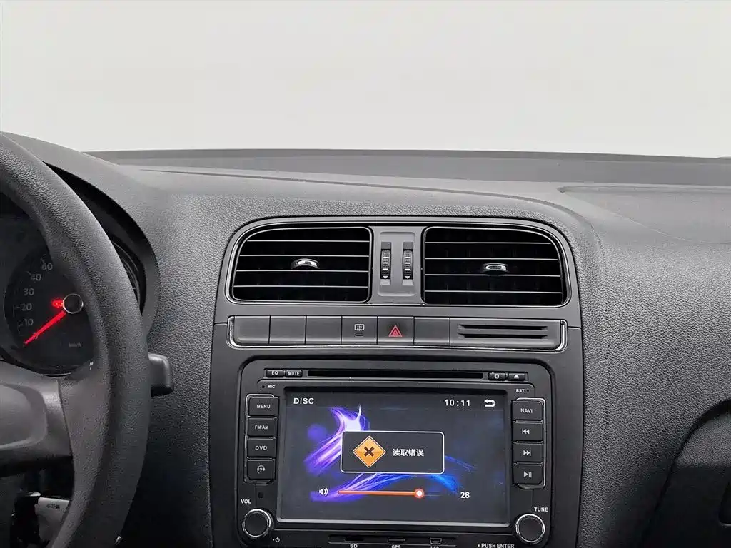 Volkswagen Polo 2014 1.4L Manual Trend Edition фото 12