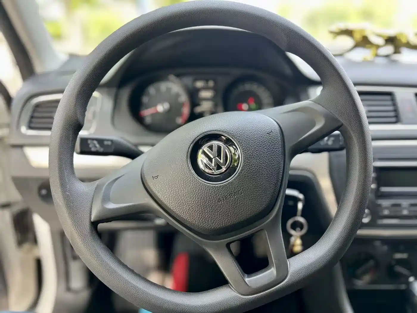 Volkswagen Lavida 2017 1.6L Automatic Trend Edition фото 16
