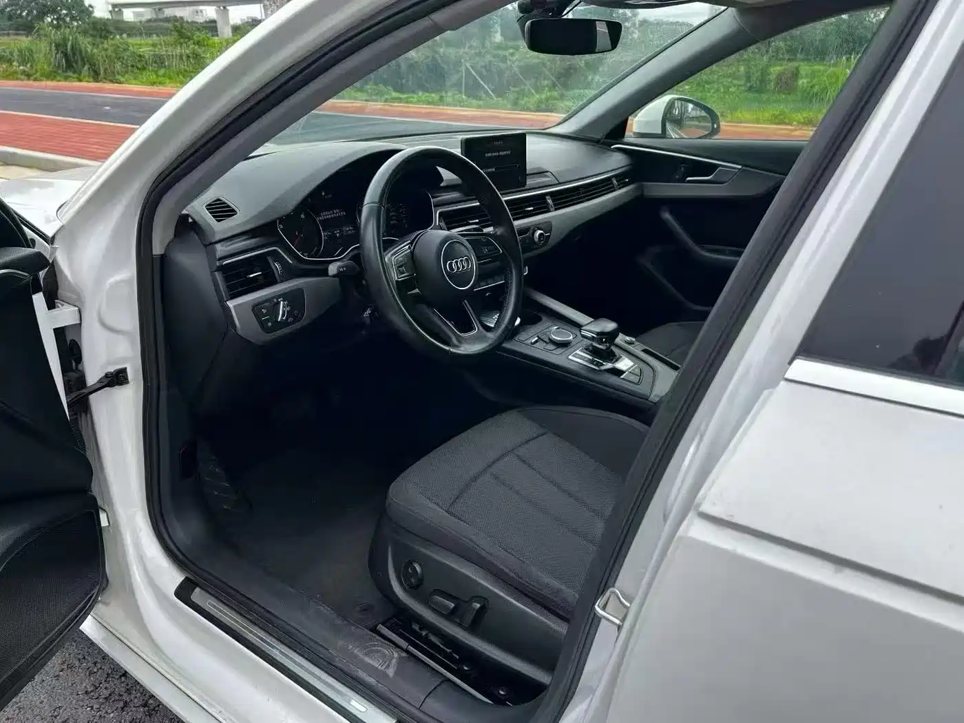 Audi A4L 2018 30th Anniversary 40 TFSI Progressive фото 4