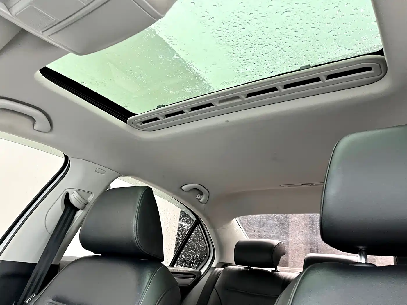 Volkswagen Sagitar 2018 1.6L Automatic Comfort фото 11