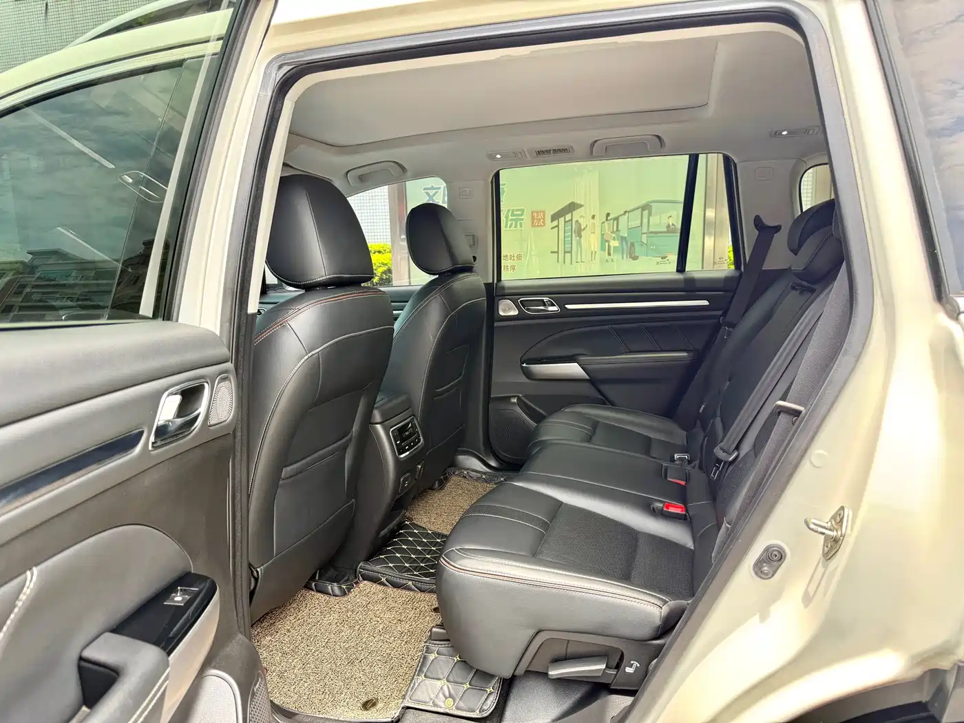 GAC Trumpchi Trumpchi GS8 2020 390T 2WD Luxury Smart Connect Anniversary Edition (7-Seater) фото 9