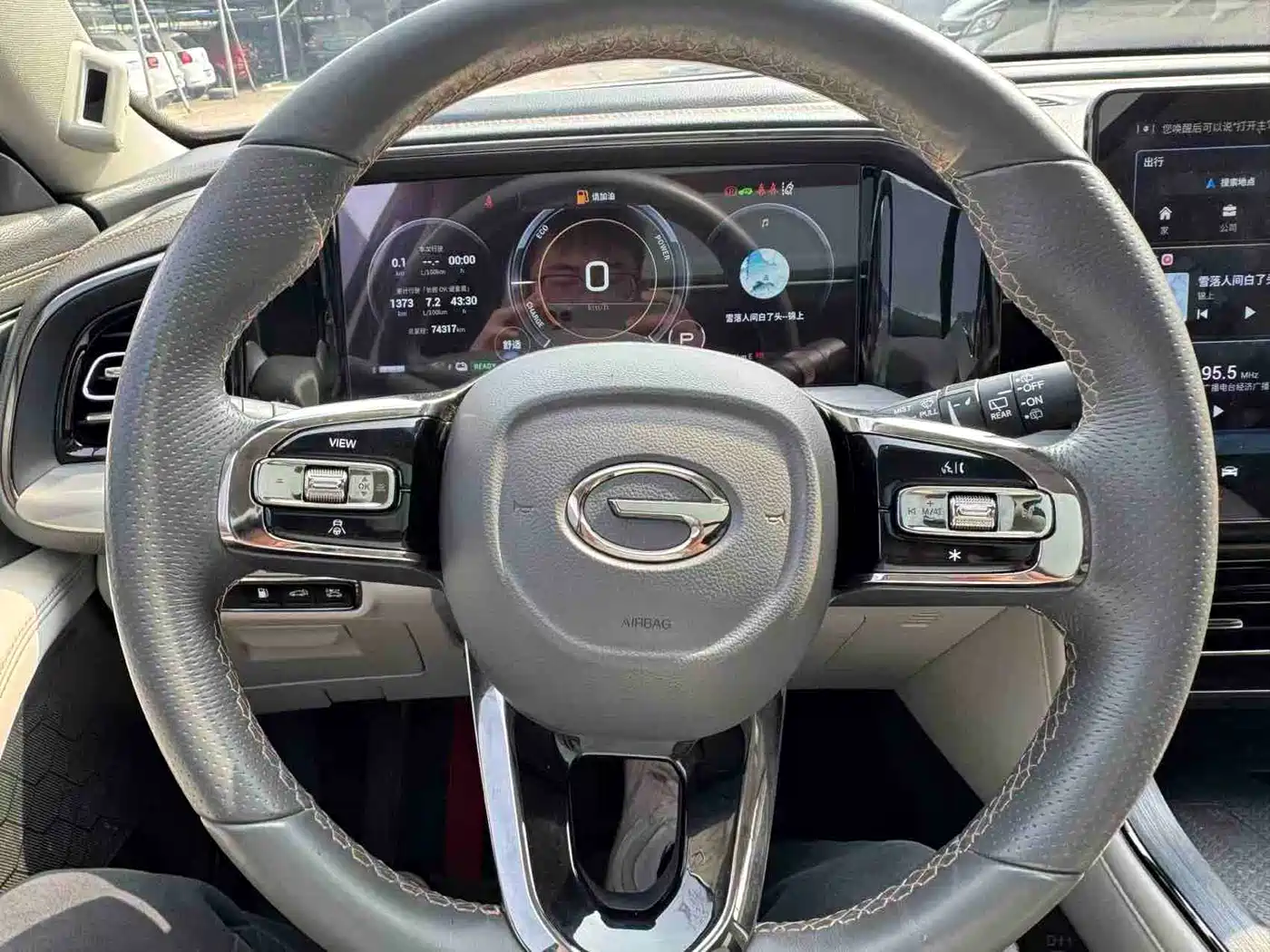 GAC Trumpchi Trumpchi GS8 2022 Dual Engine Series 2.0TM 4WD Premium Edition (6-Seater) фото 9