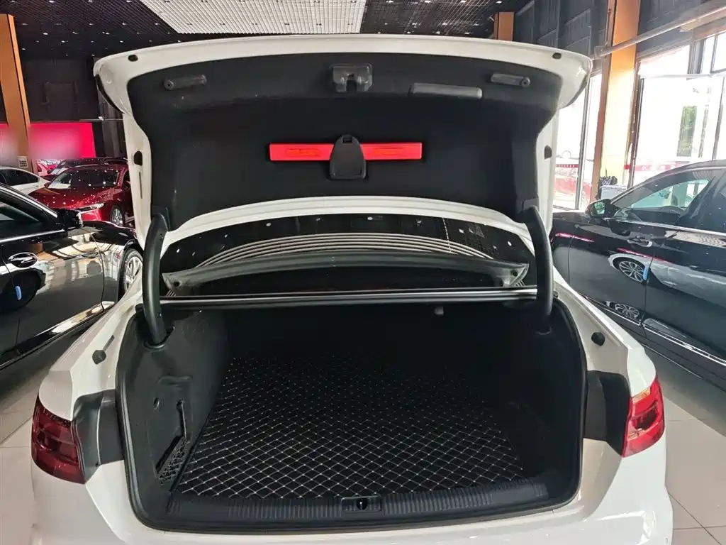 Audi A4L 2019 40 TFSI Fashion (China VI) фото 11
