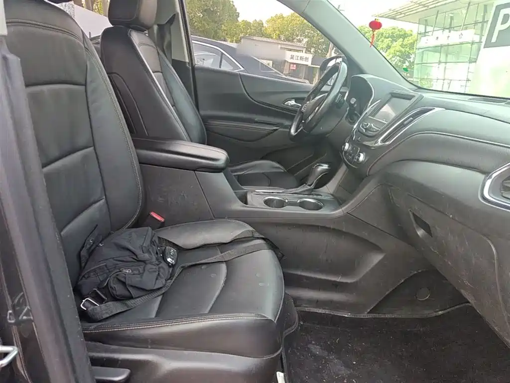 Chevrolet Equinox 2019 535T Auto Galloping Edition China V фото 25