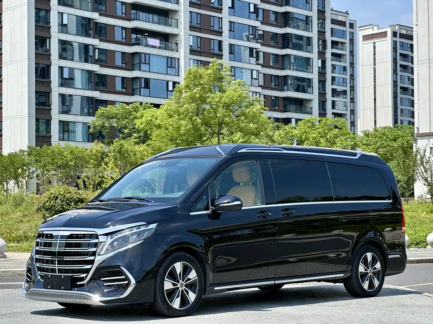 Mercedes-Benz V-Class 2022 V 260 L Long Wheelbase Luxury Edition