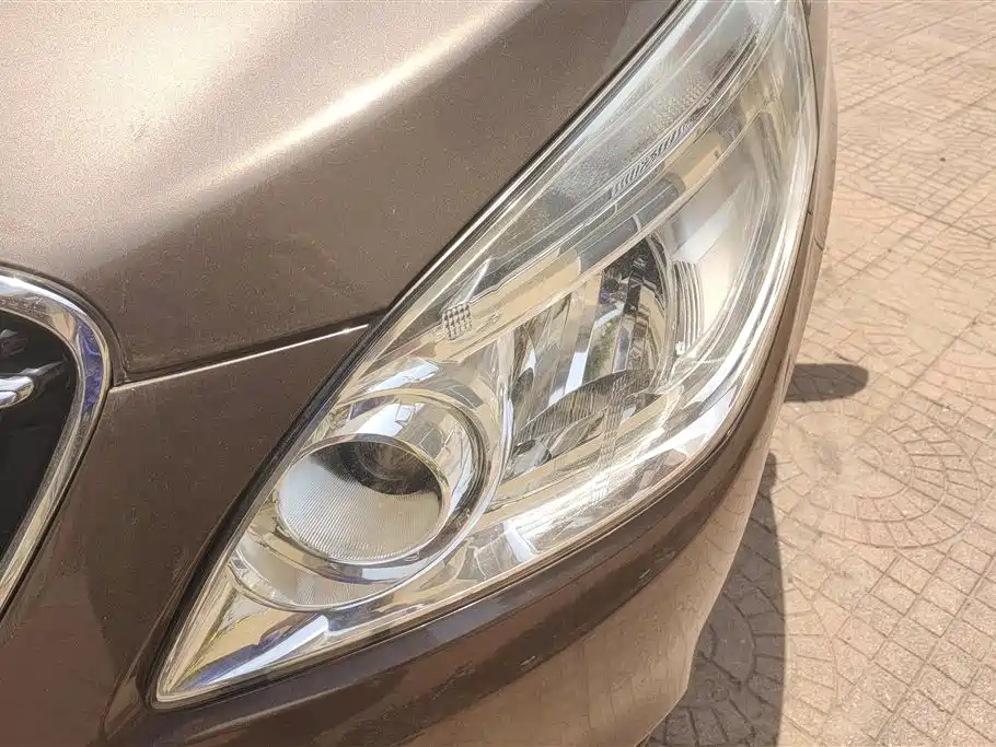 Buick GL8 2018 28T Luxury Model China VI фото 5