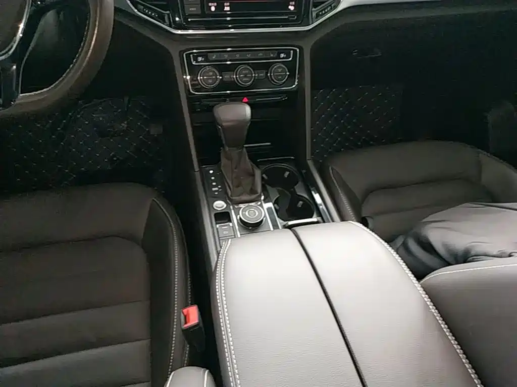 Volkswagen Teramont 2019 380TSI 4WD Luxury China V фото 14