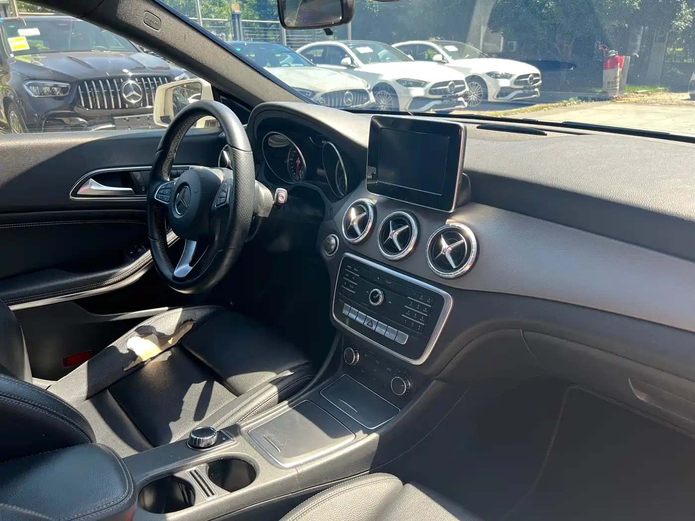 Mercedes-Benz CLA (Import) 2016 CLA 200 Fashion фото 10