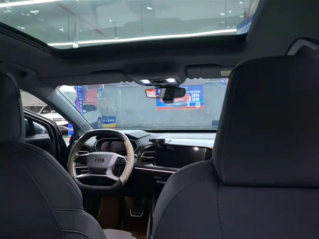 Audi Q4 e-tron 2023 40 e-tron Pioneer Edition фото 18