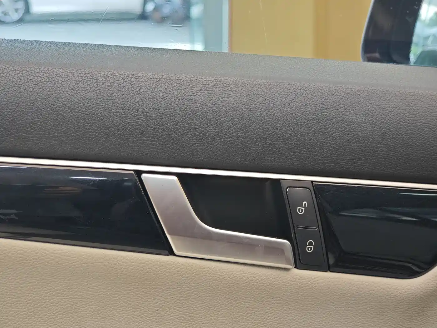 Mercedes-Benz C-Class 2013 C 180 Classic Grand Edition фото 9