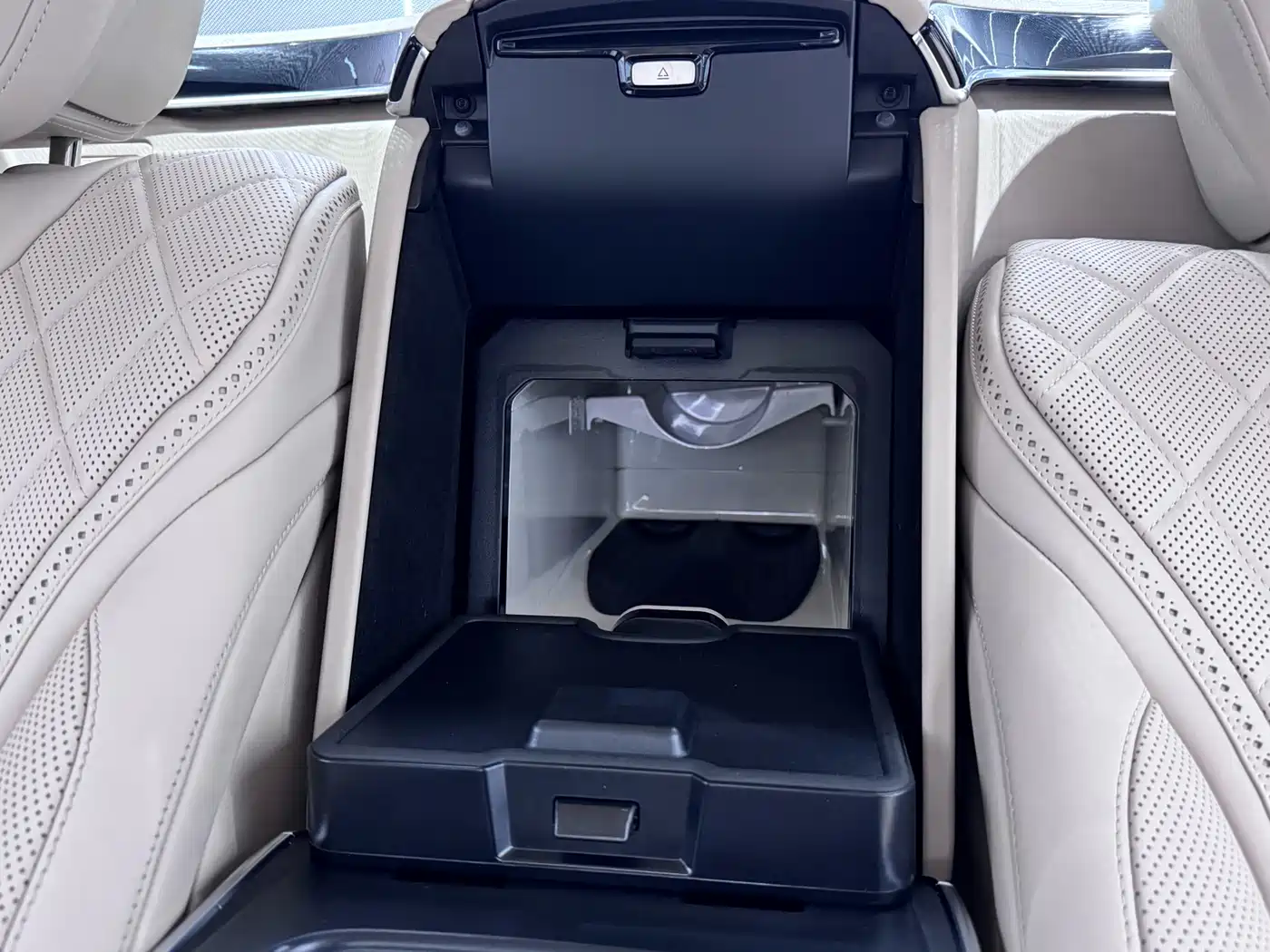 Mercedes-Benz Maybach S-Class 2020 S 680 Dual-tone Collector's Edition фото 21