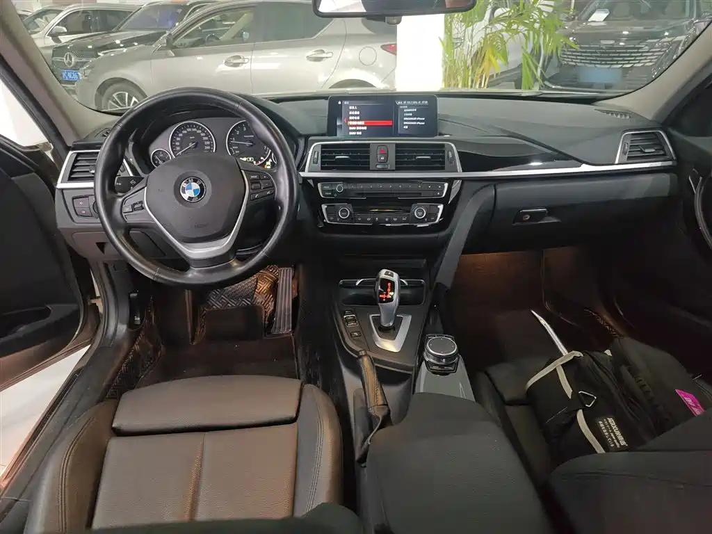 BMW 3 Series 2019 320Li Fashion Type фото 6