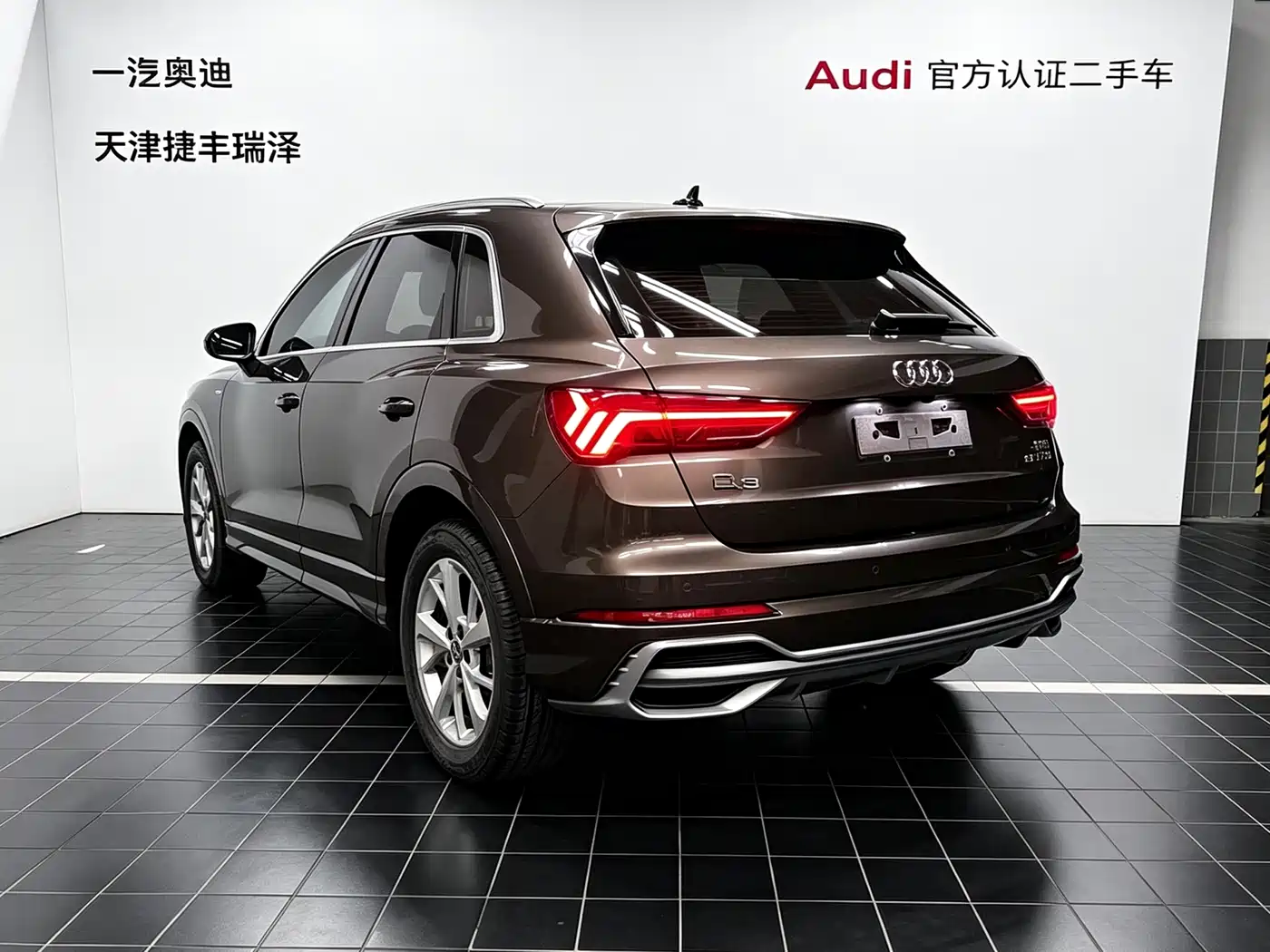 Фото 5 - Audi Q3