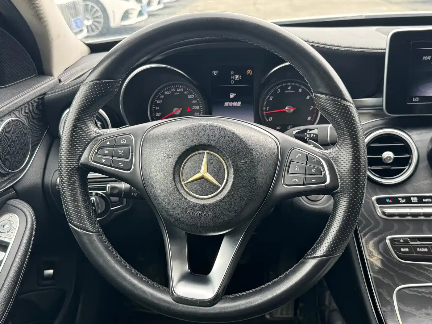 Mercedes-Benz C-Class 2015 C 200 L Sport фото 18