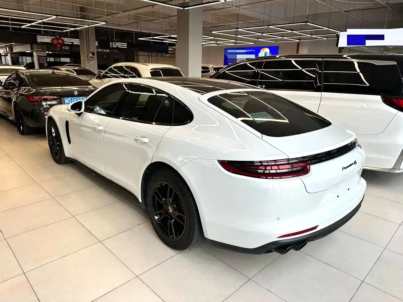 Porsche Panamera 2017 Panamera 3.0T фото 10