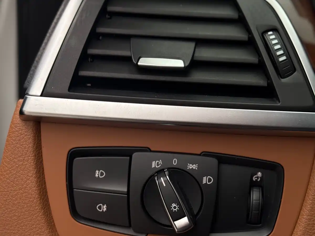 BMW 3 Series 2016 328Li Luxury Design Package фото 22