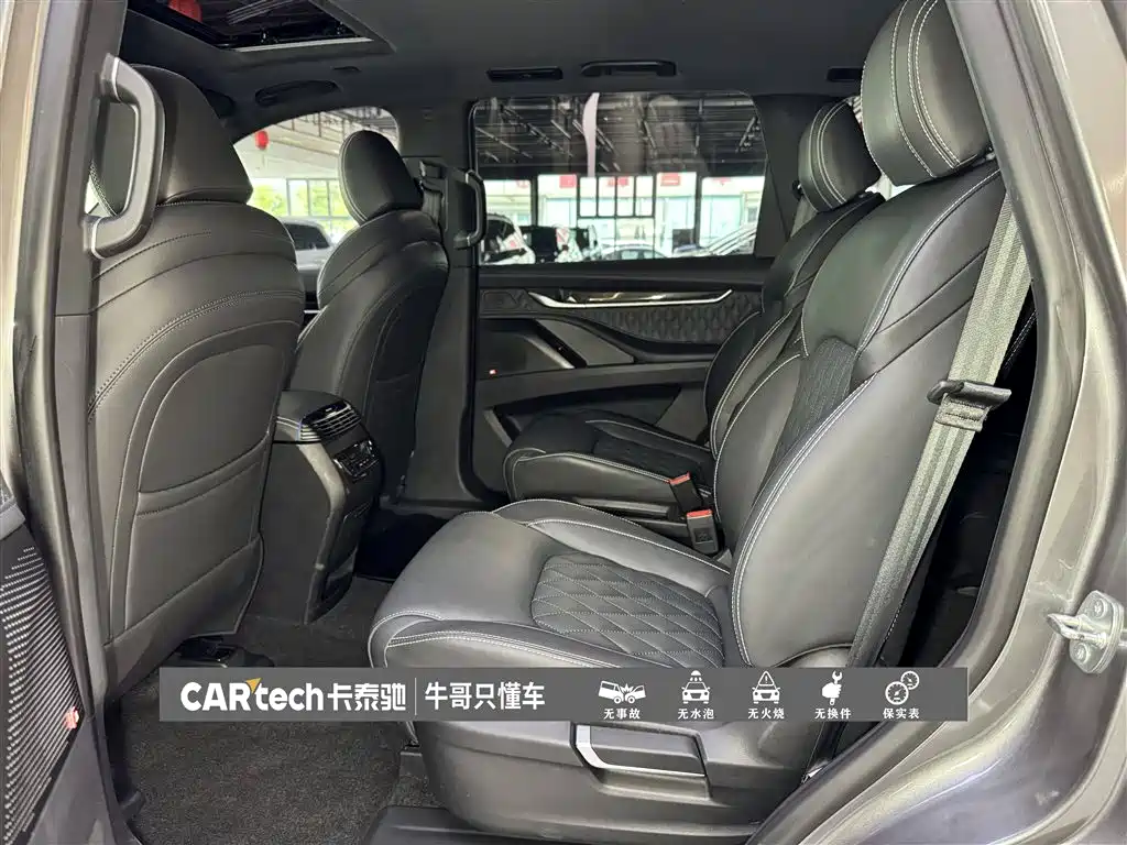 SAIC Maxus D90 Pro 2021 2.0T Gasoline AWD Flagship 7-Seater фото 24