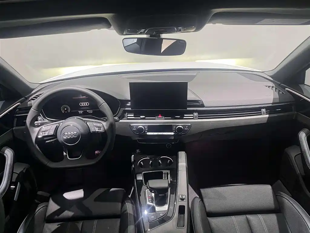 Audi A4L 2023 40 TFSI Luxury Sport фото 6