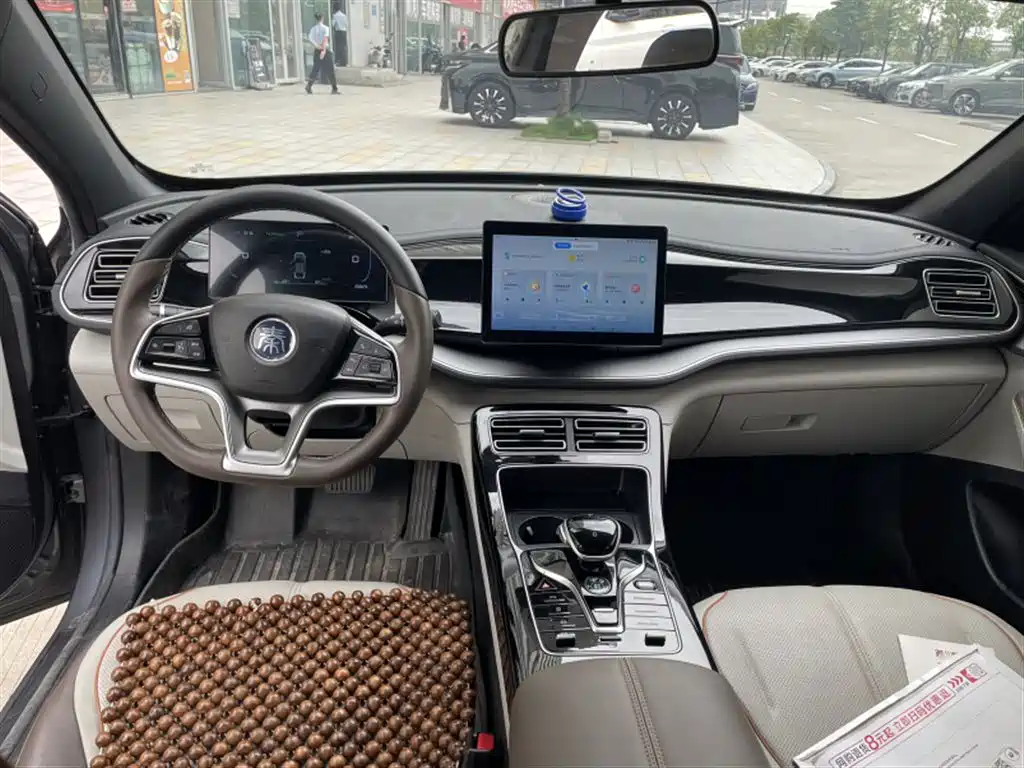 BYD Qin PLUS 2024 Glory Edition EV 420KM Leading фото 5