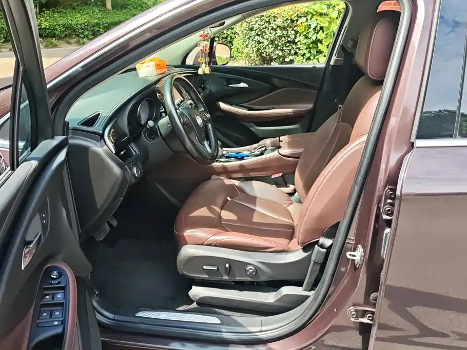 Фото 9 - Buick Envision Plus