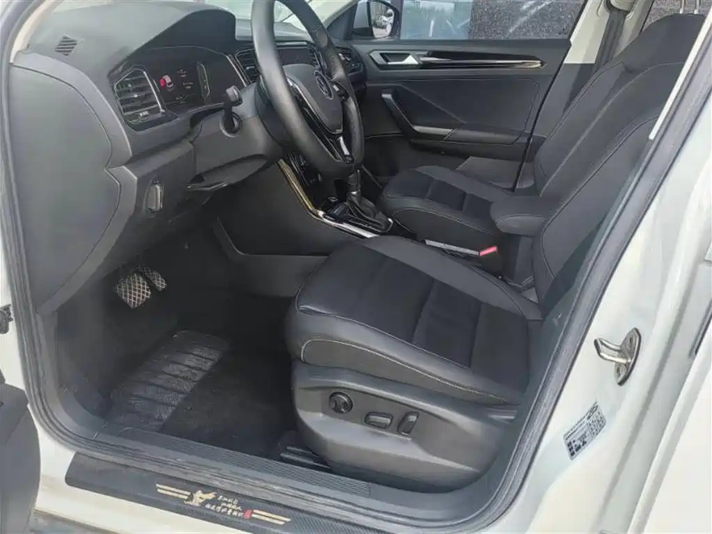 Volkswagen T-ROC 2022 280TSI DSG 2WD Comfort PLUS фото 11