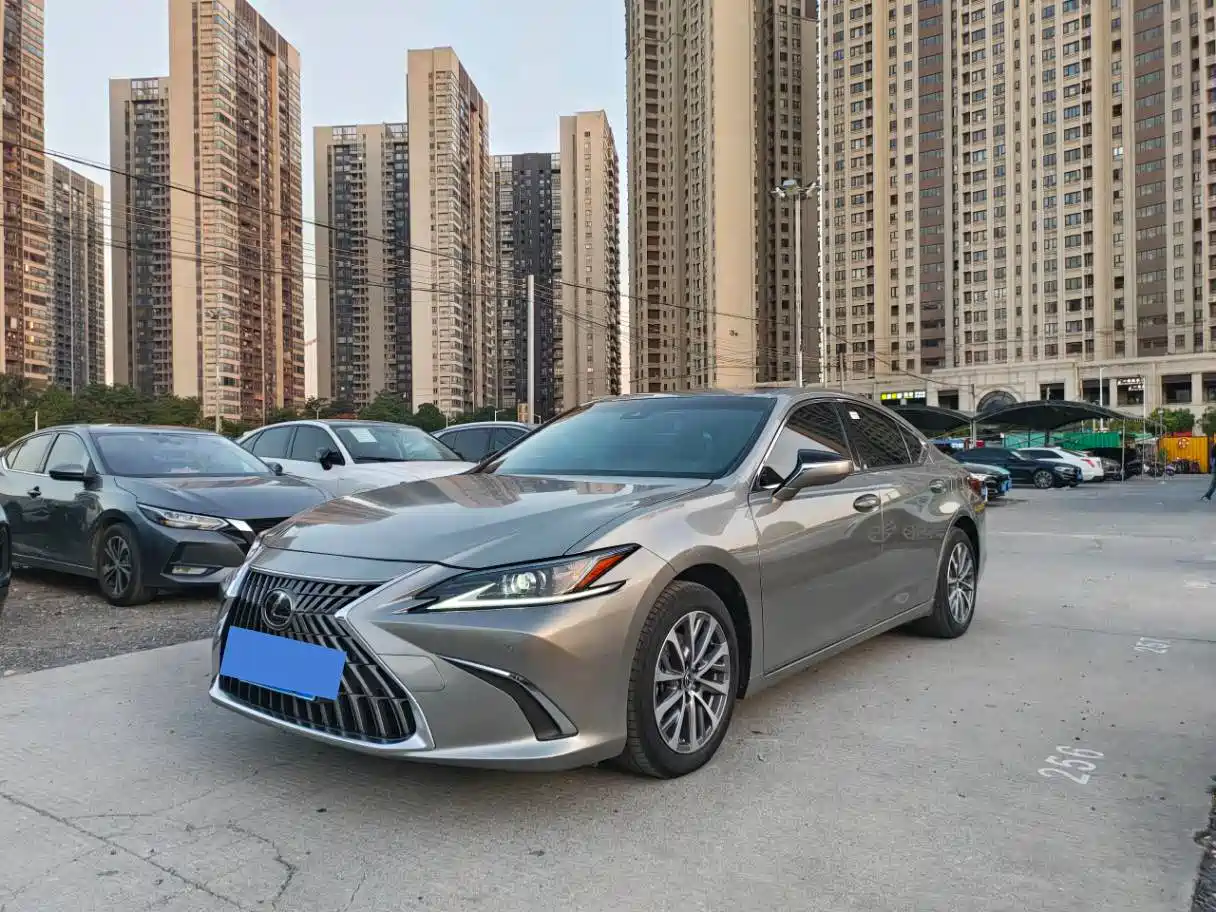 Lexus ES 2023 200 Excellence Edition