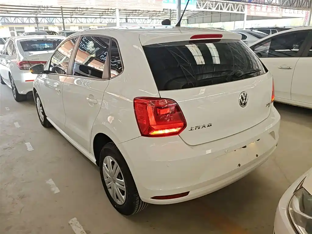 Volkswagen Polo 2018 1.5L Auto Safe Drive фото 5