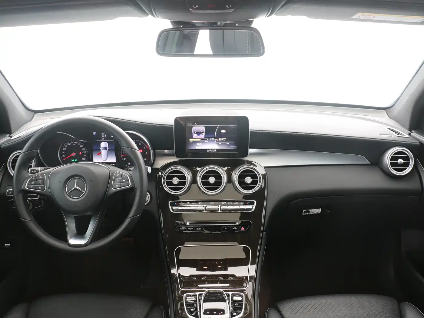 Mercedes-Benz GLC 2019 GLC 260 L 4MATIC Luxury фото 5