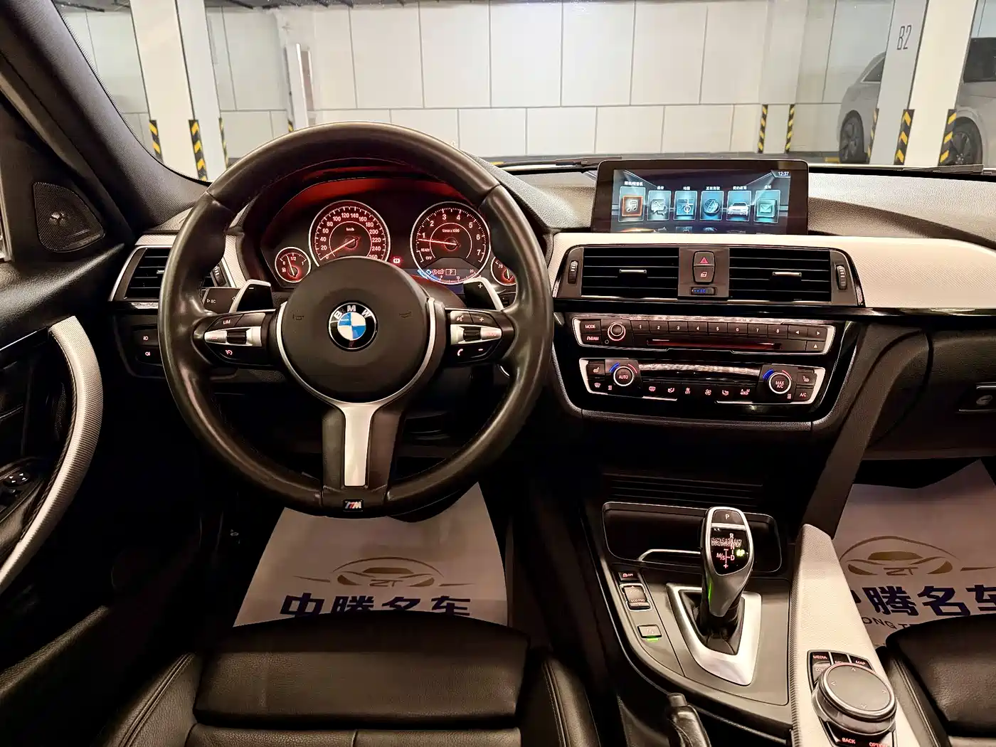 BMW 3 Series 2017 330i M Sport фото 12