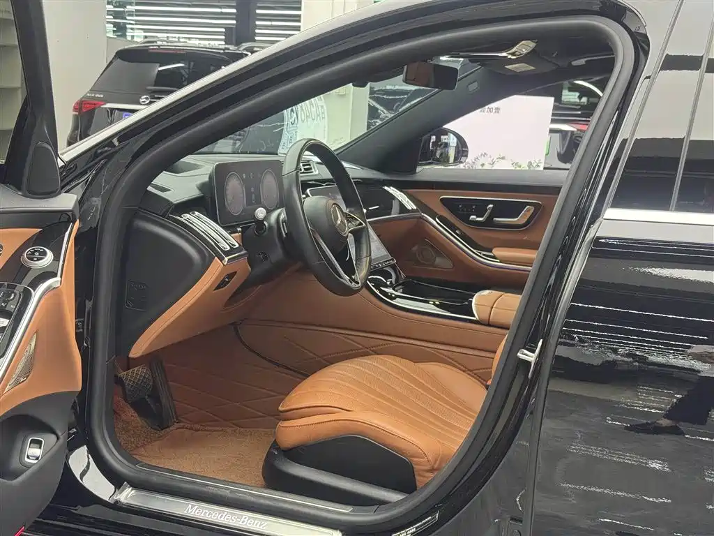 Mercedes-Benz S-Class 2024 S 400 L Luxury Edition фото 6