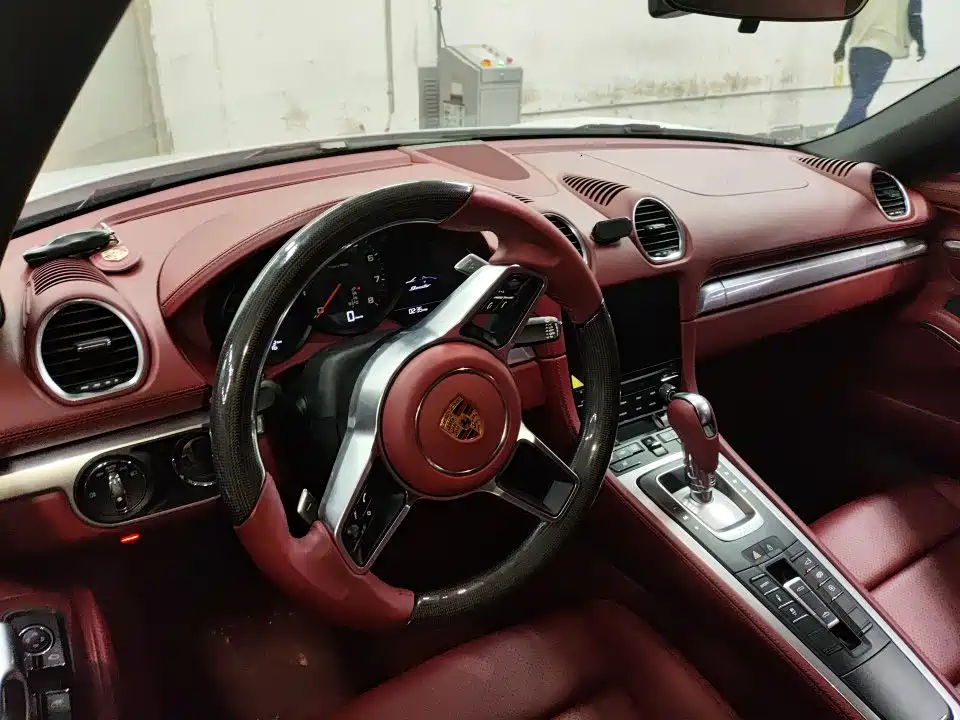 Porsche 718 2020 Boxster 2.0T фото 3