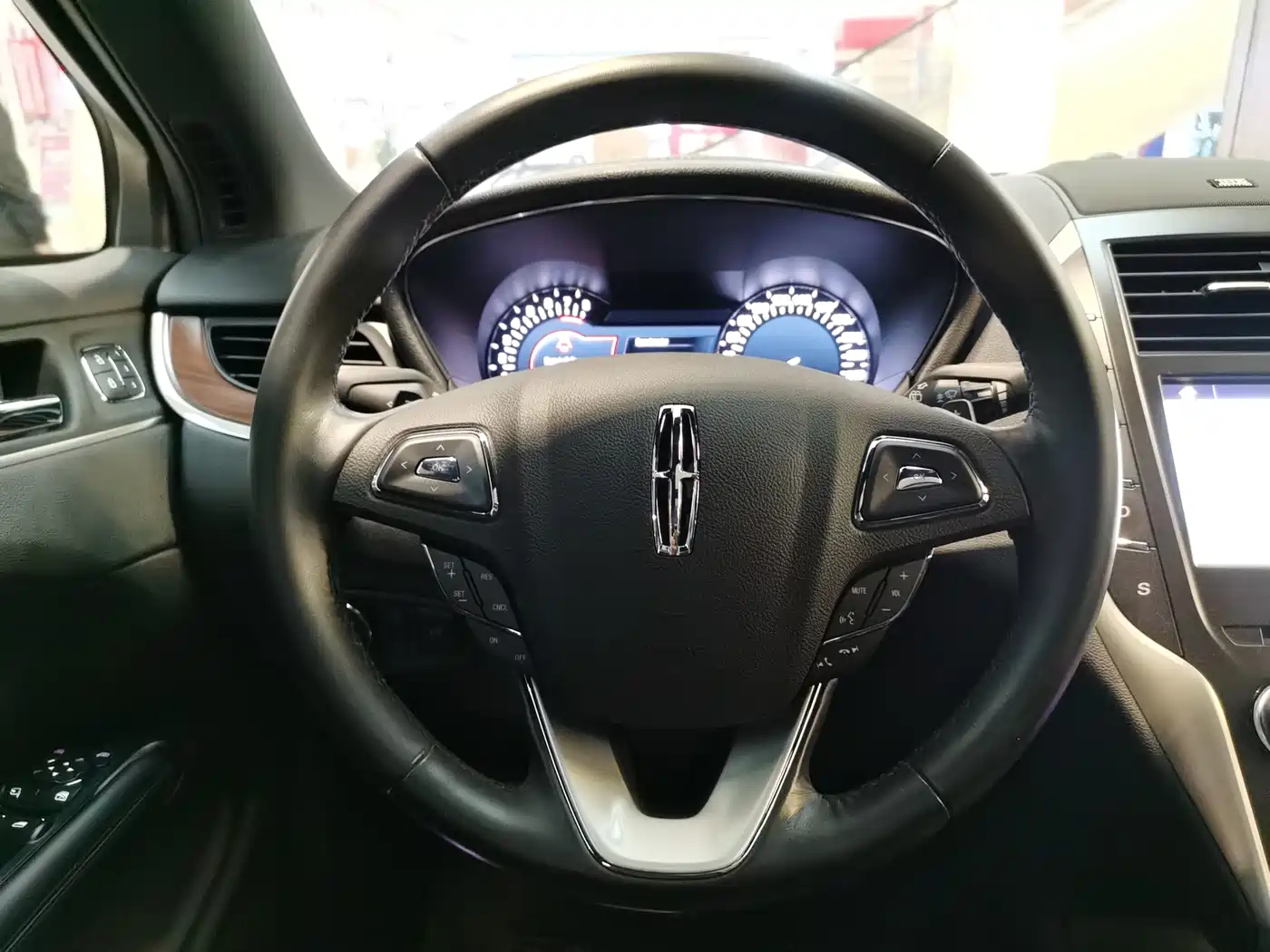 Photo 6 - Lincoln MKC