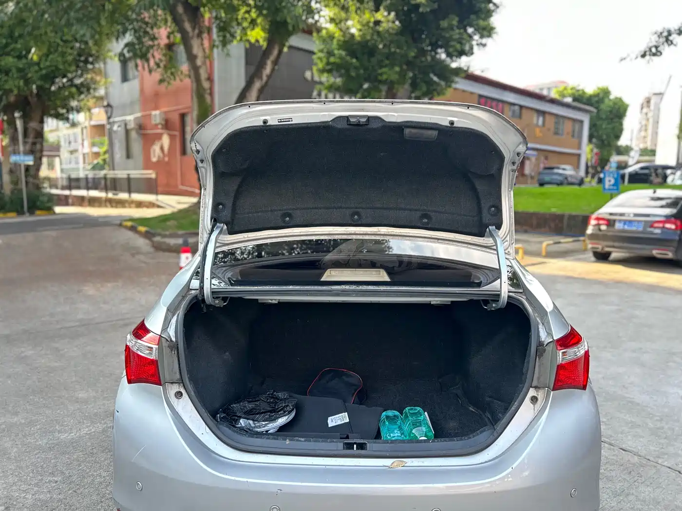 Toyota Corolla 2017 1.2T CVT GL фото 34