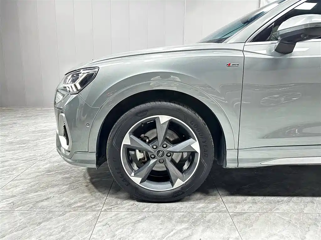 Audi Q3 2023 35 TFSI Fashion Dynamic (1.4T) фото 7