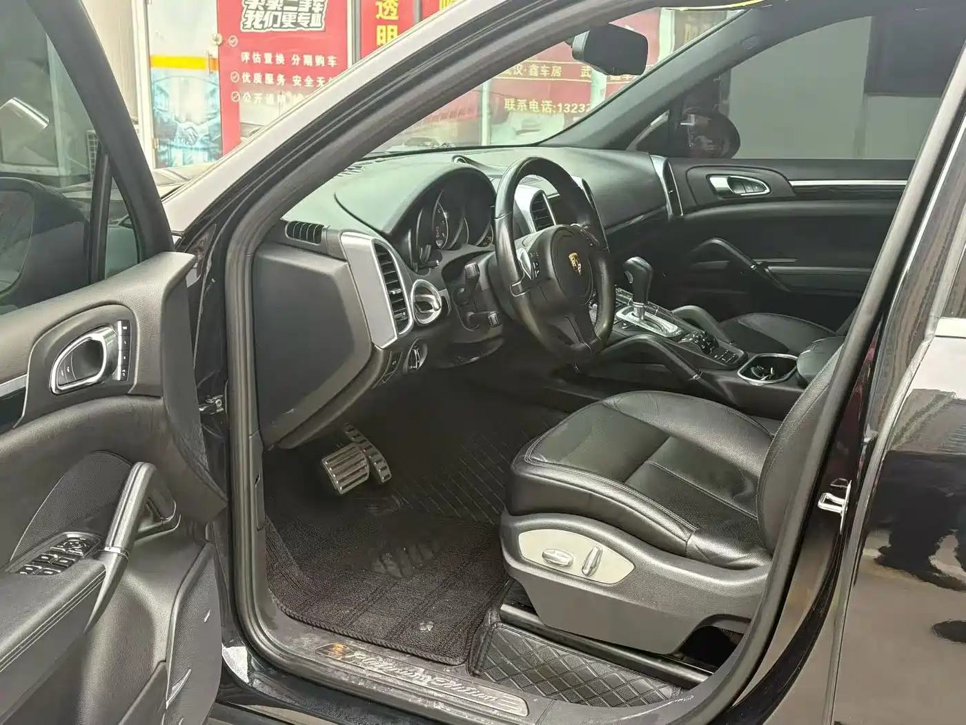 Porsche Cayenne 2014 Cayenne Platinum Edition 3.0T фото 5