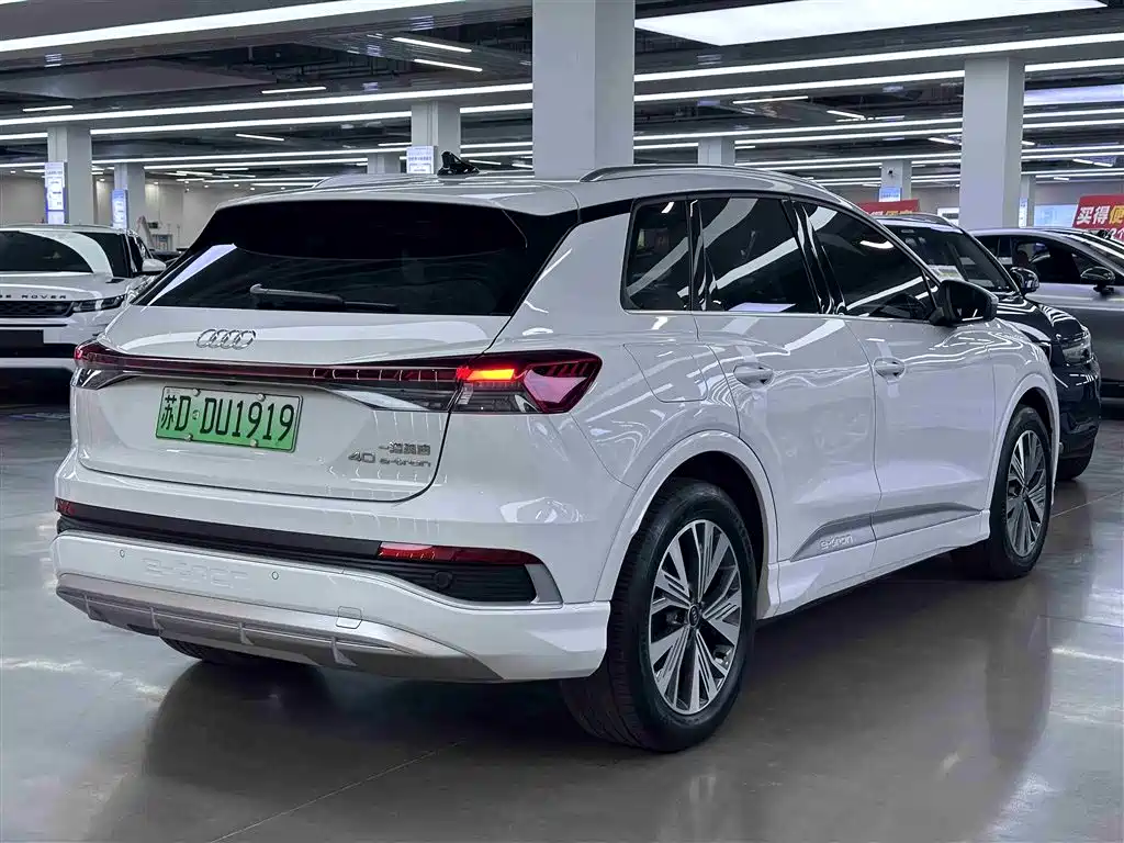Audi Q4 e-tron 2023 40 e-tron Pioneer Edition фото 15