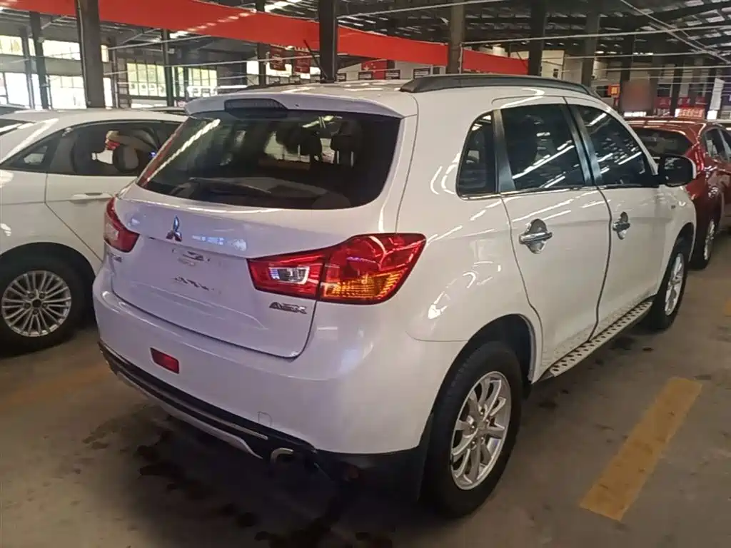 Mitsubishi ASX 2013 2.0L CVT 2WD Elite фото 7