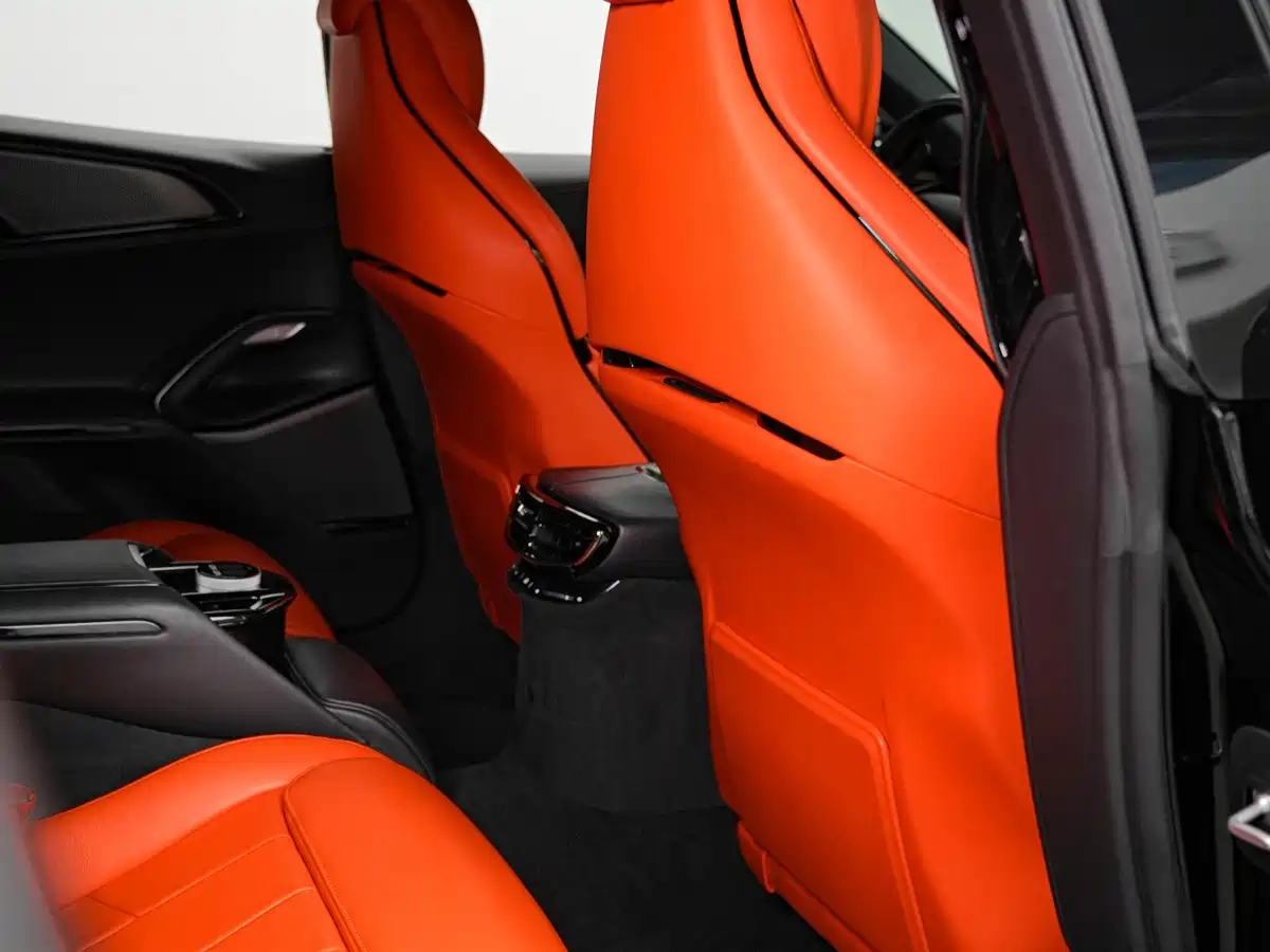 Ferrari Purosangue 2024 2023 6.5L V12