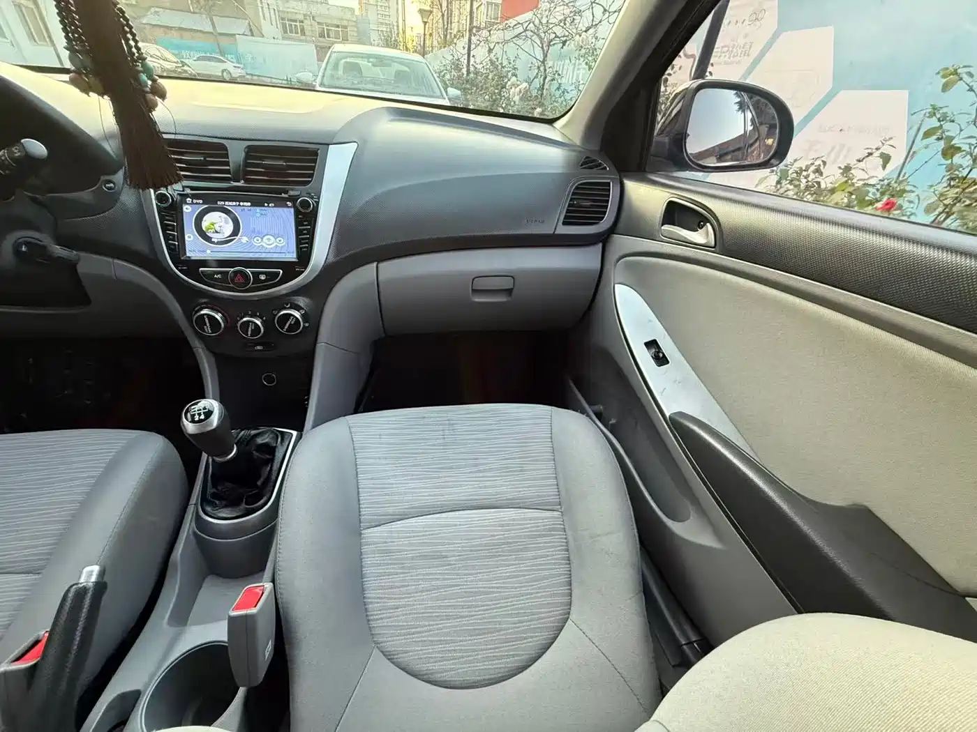 Hyundai Verna 2014 1.4L Manual Smart GLS фото 6