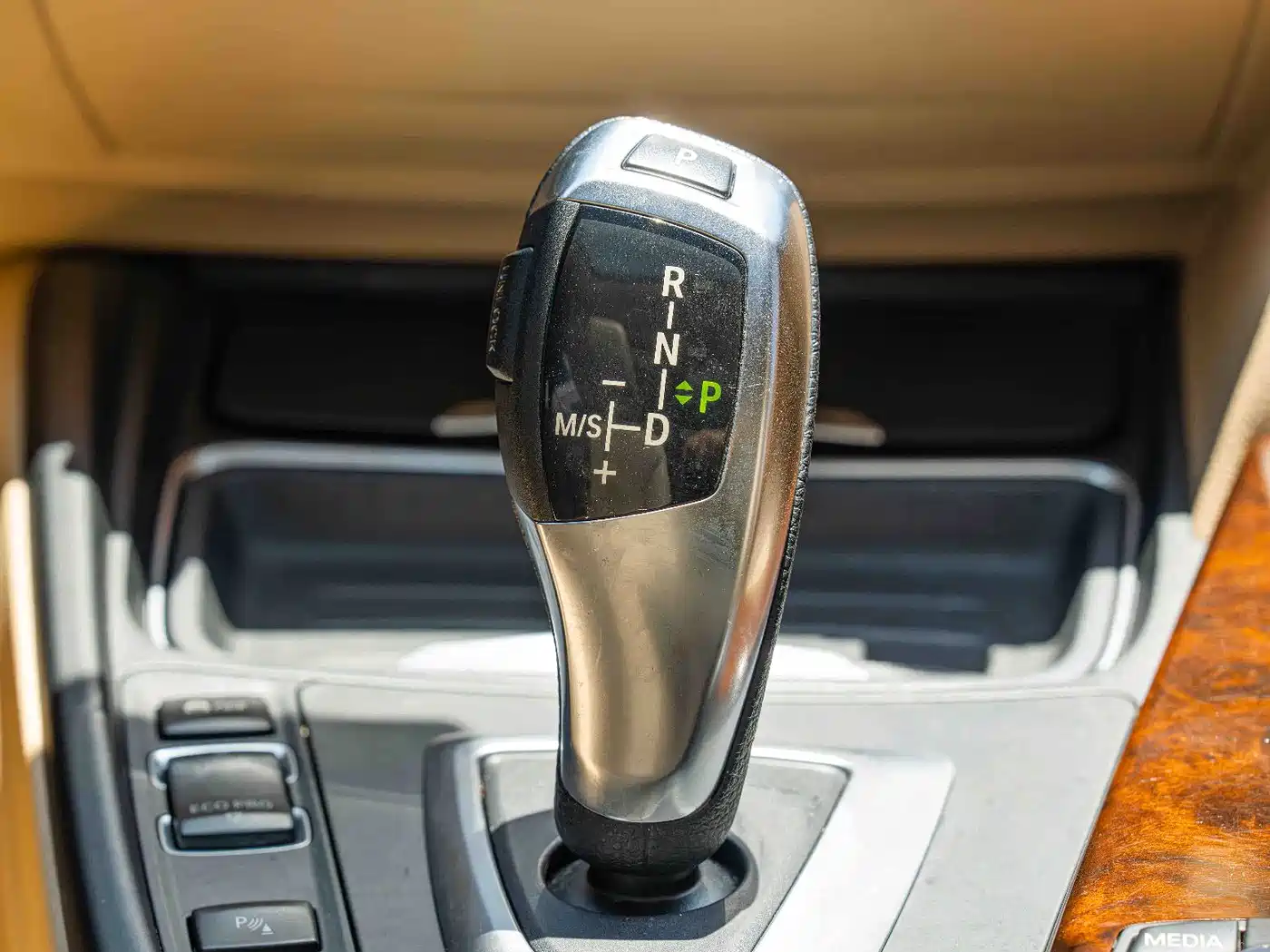 BMW 3 Series 2013 Facelift 320Li Luxury Design Package фото 16
