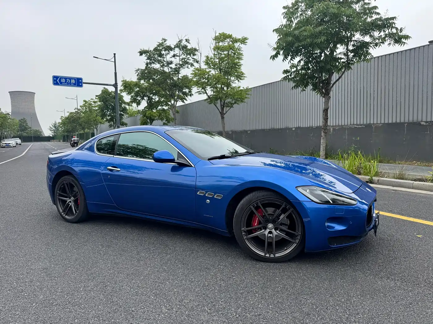 Maserati GranTurismo 2015 2007 4.2L Standard