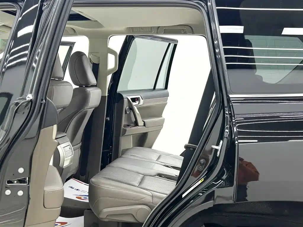 Lexus GX 2012 400 фото 6