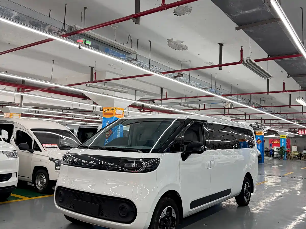 Maxus Dana M1 2025 2025 M1 Long Wheelbase Low Roof Non-commercial Version 64kWh 9-Seater