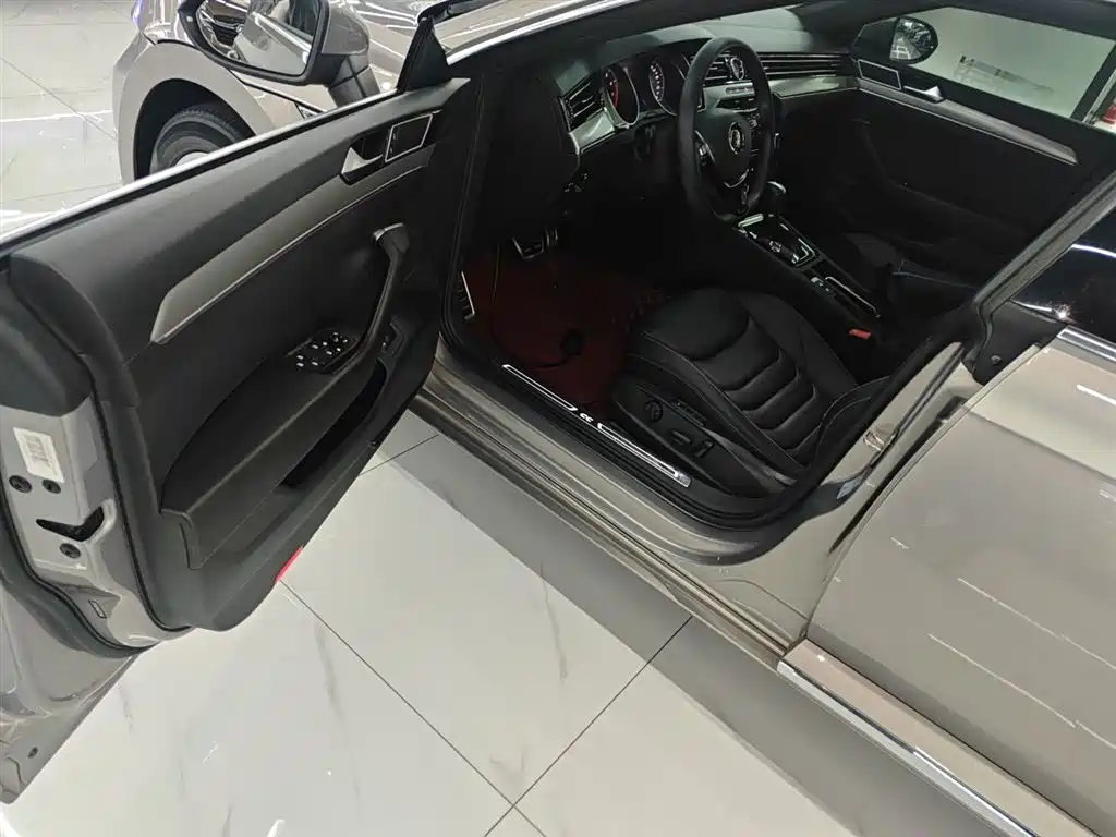Volkswagen FAW-Volkswagen CC 2019 330TSI Charming Appearance (China V) фото 12
