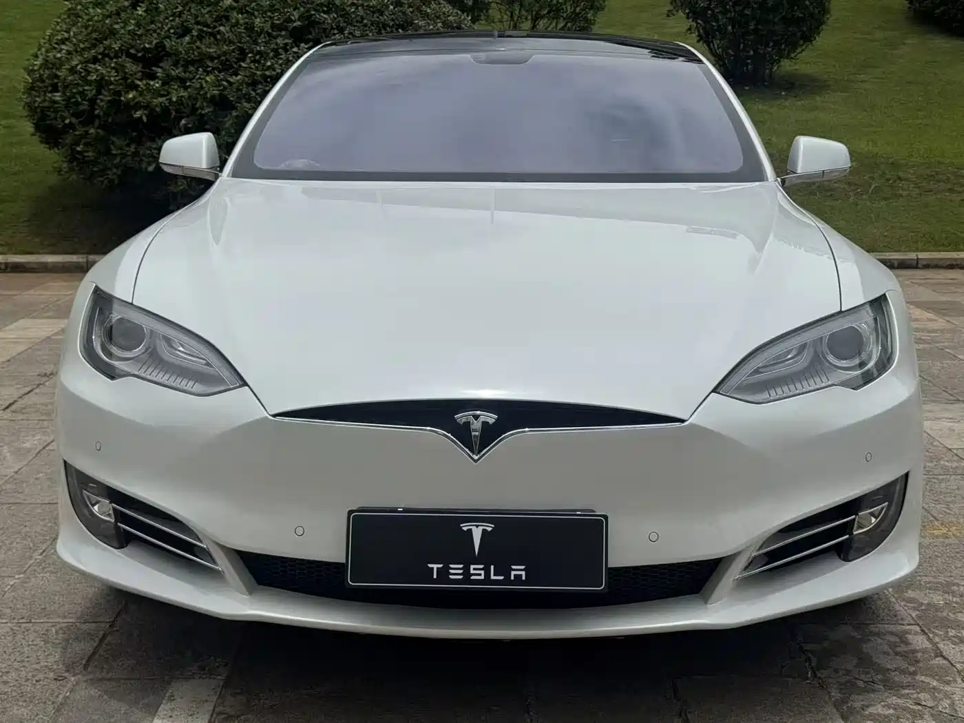 Tesla Model S 2014 2014 Model S P85